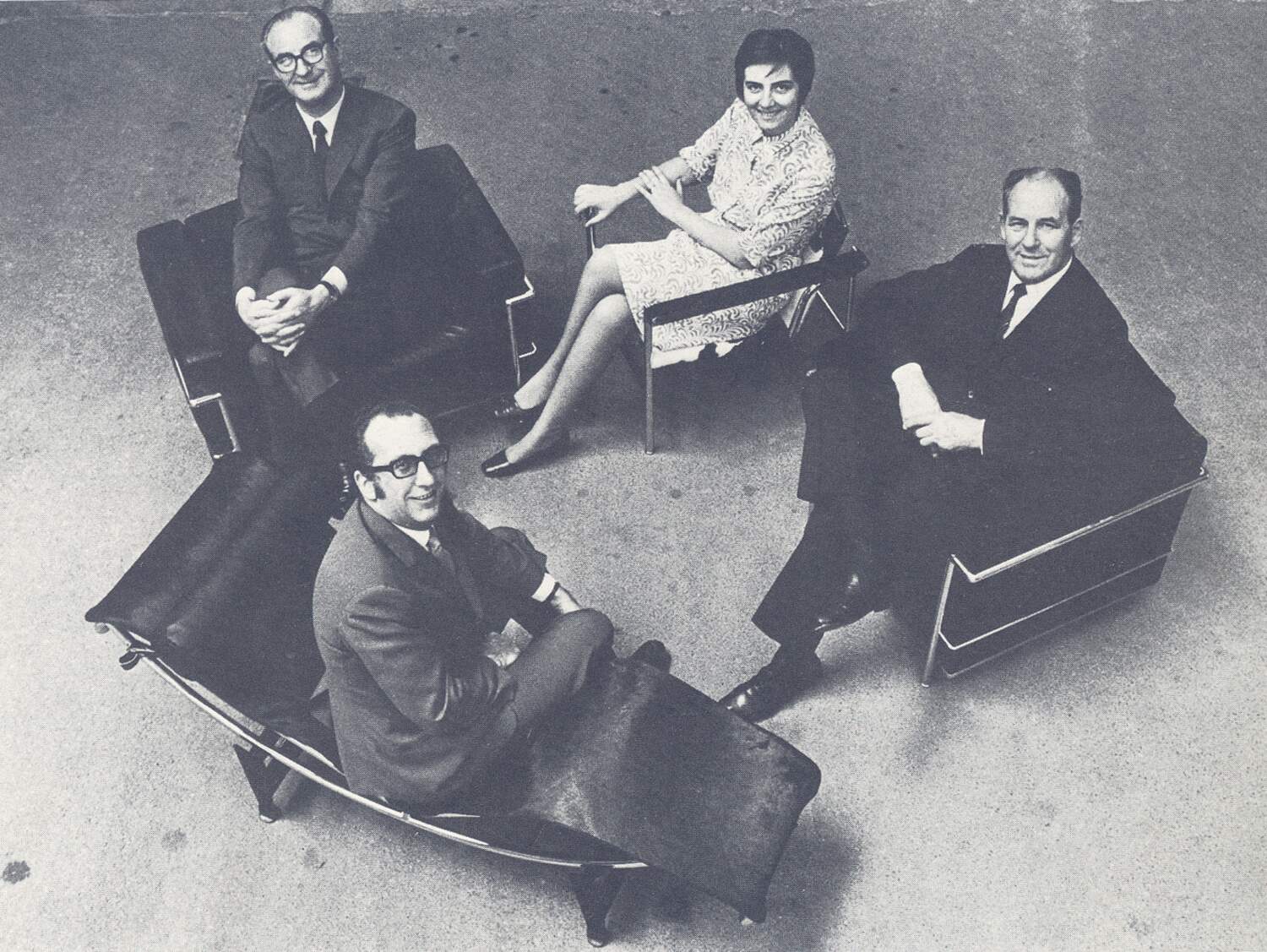 timeline 2560x200019