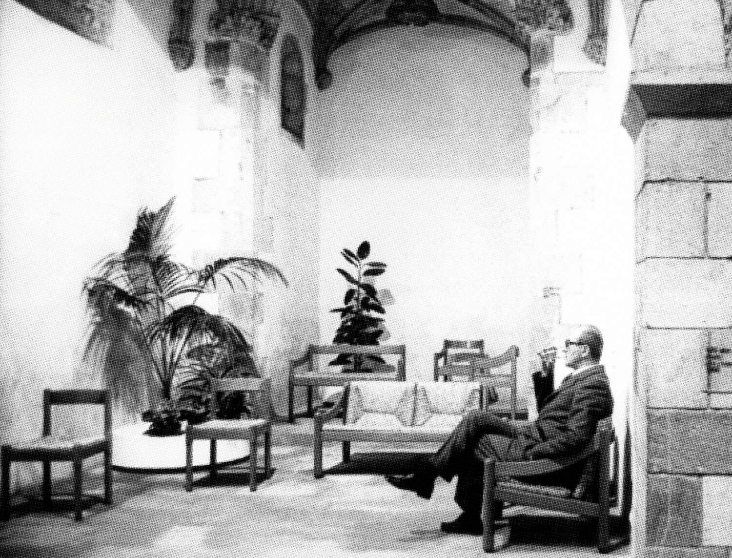 timeline 2560x200021