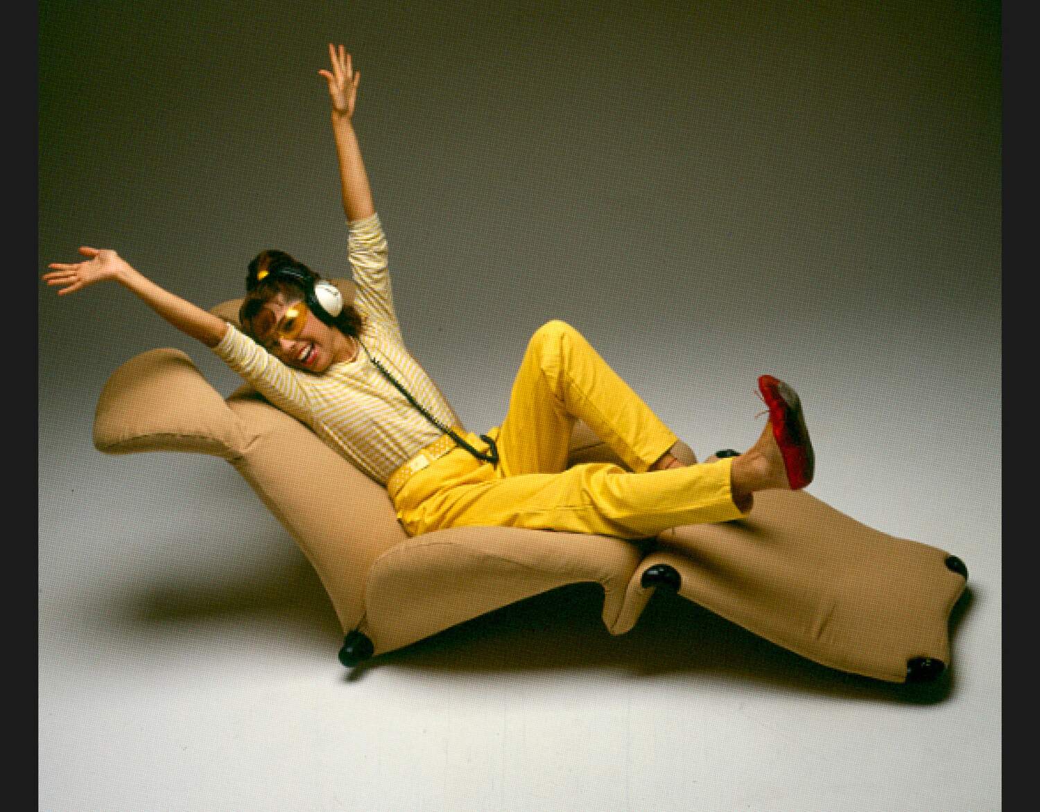 timeline 2560x200038