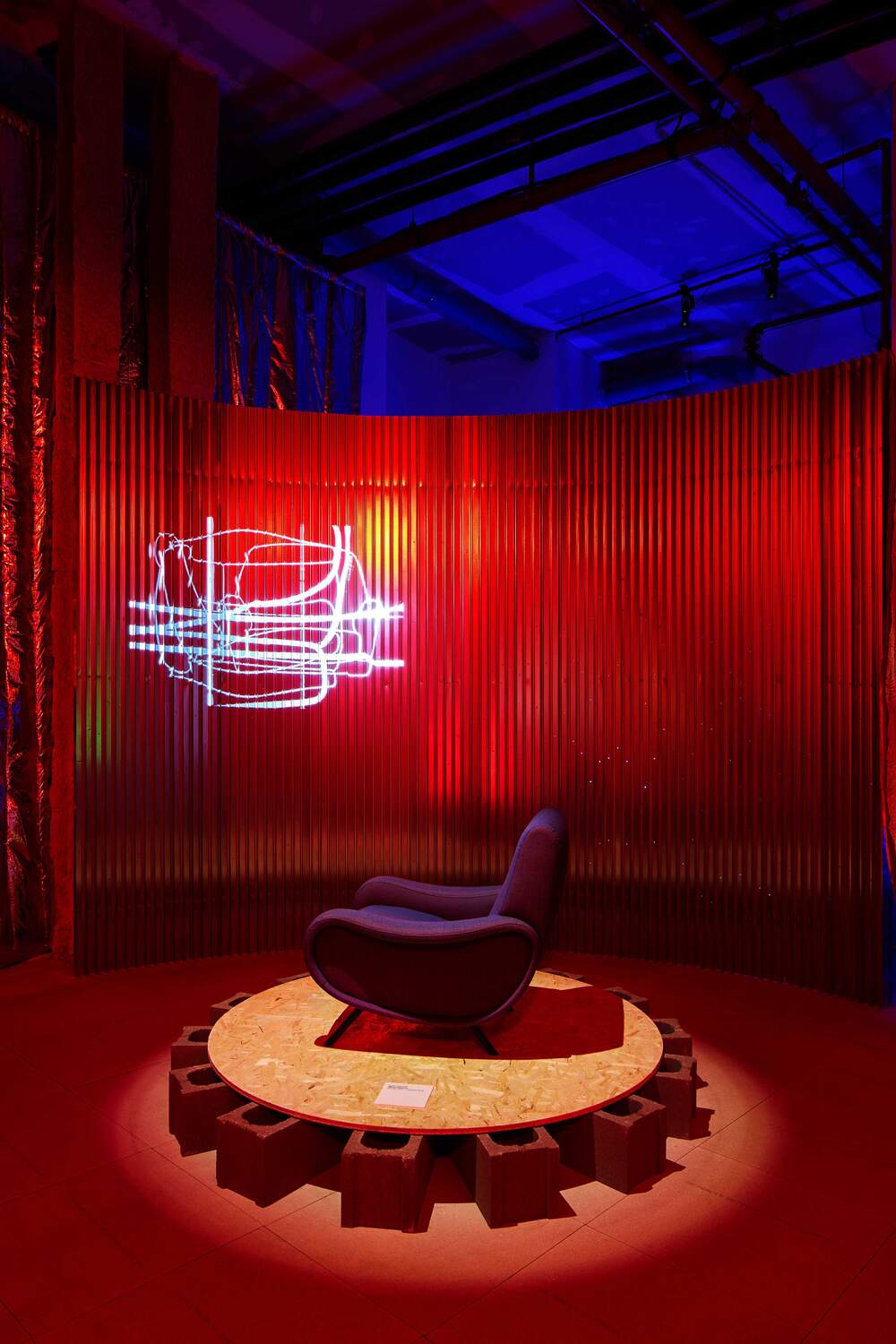 CASSINA Echoes Foto copertina