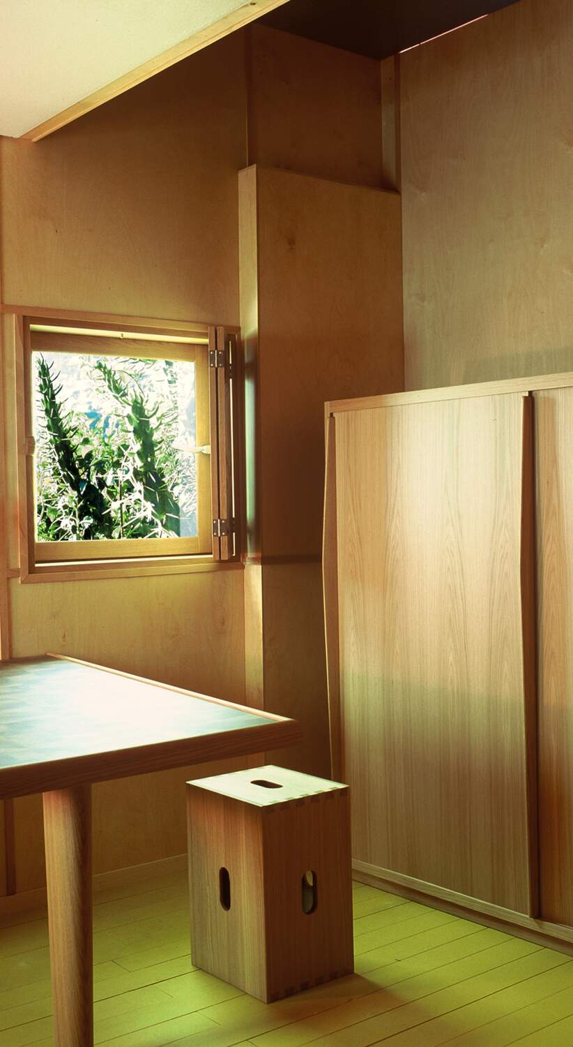 2006 Cabanon triennale 1500x2736mobile
