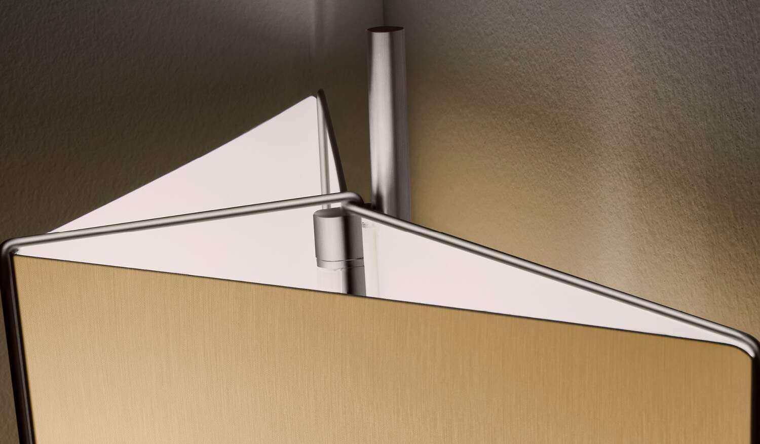 01 caratteristiche 377 3to9