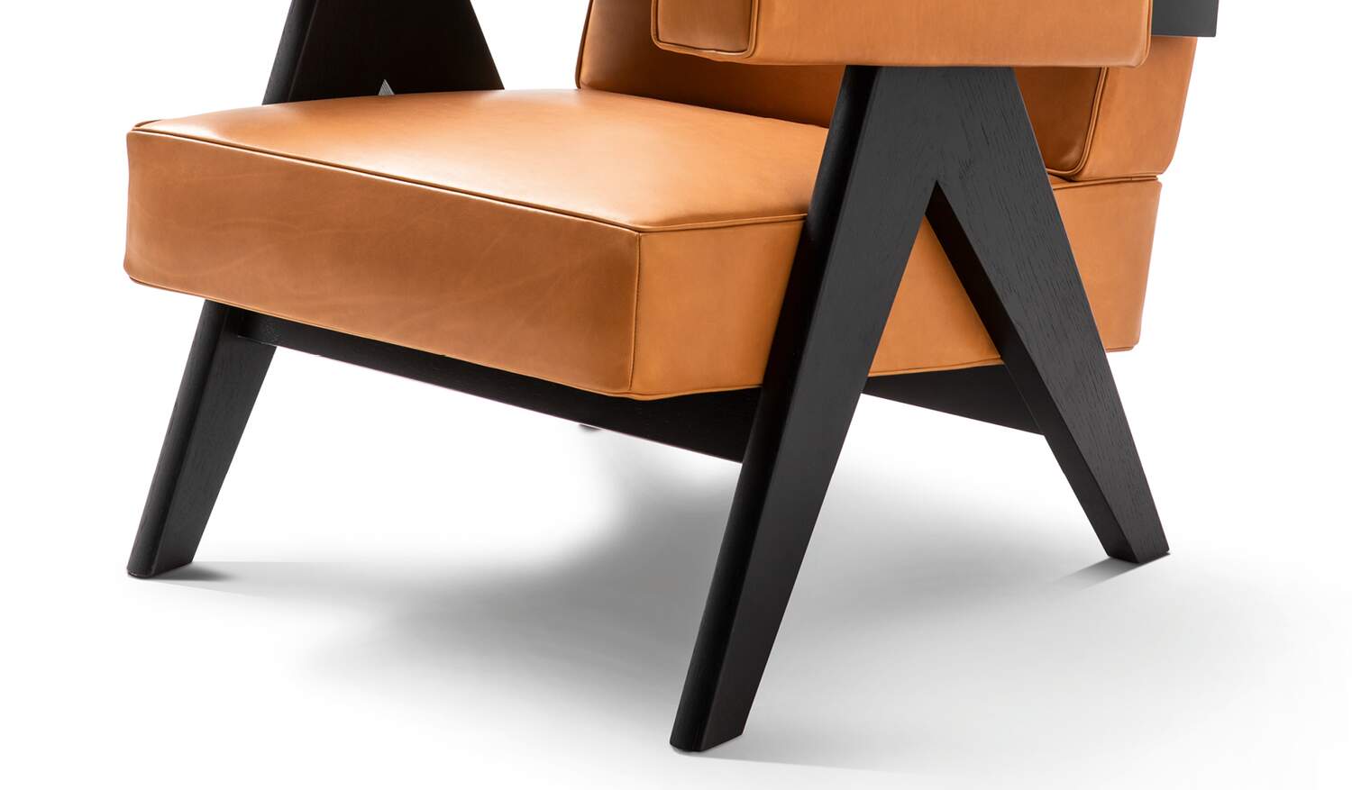 01 caratteristiche capitol complex armchair