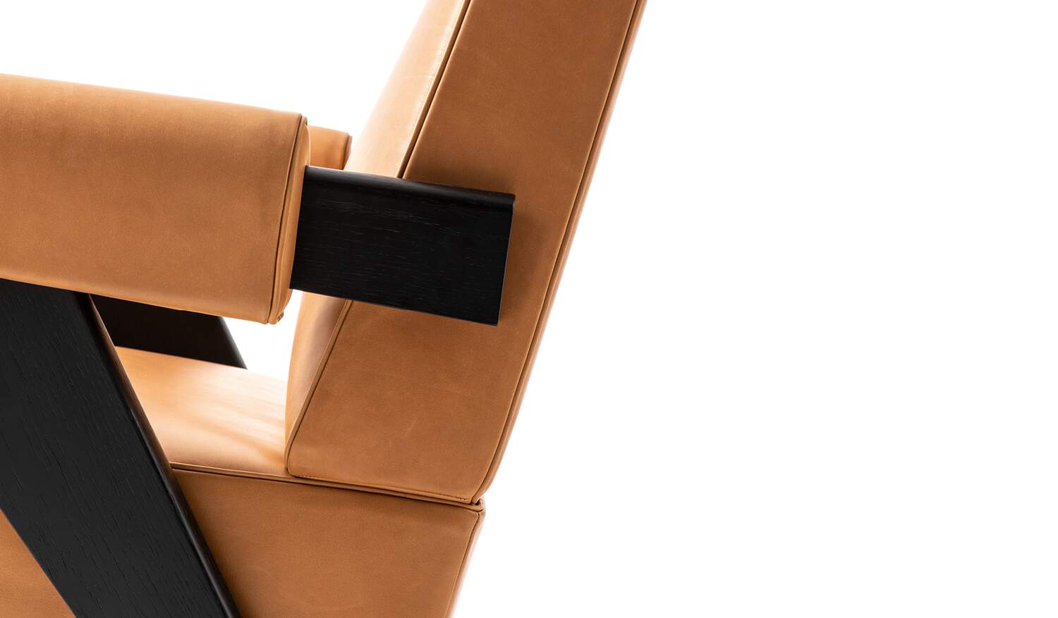 03 caratteristiche capitol complex armchair