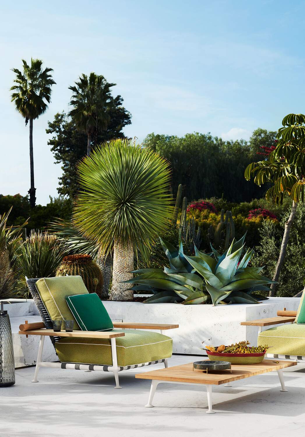 3650 ambientata outdoor catalogo outdoor collection 2020 239 fenc e nature philippe starck depasquale maffini alluminio metallo verniciato goffrato avorio intrecci sintetico corda outdoor oudoor filicudi 13f037 muschio alluminio metallo (1)