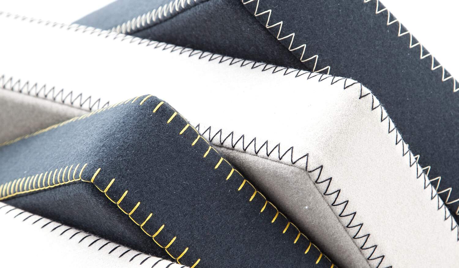 03 caratteristiche utrecht armchair