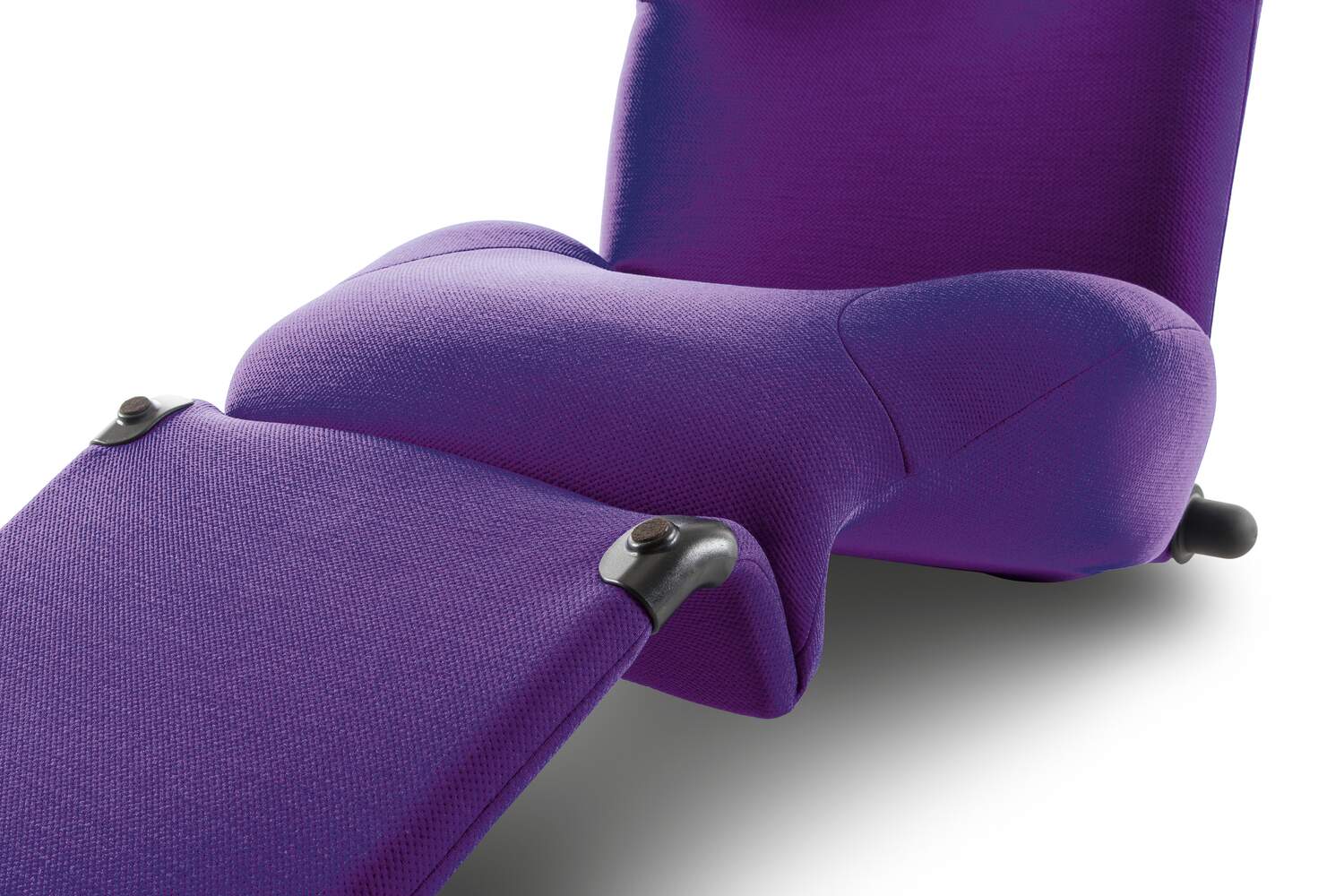 02 dettagli 111 wink armchairs 2