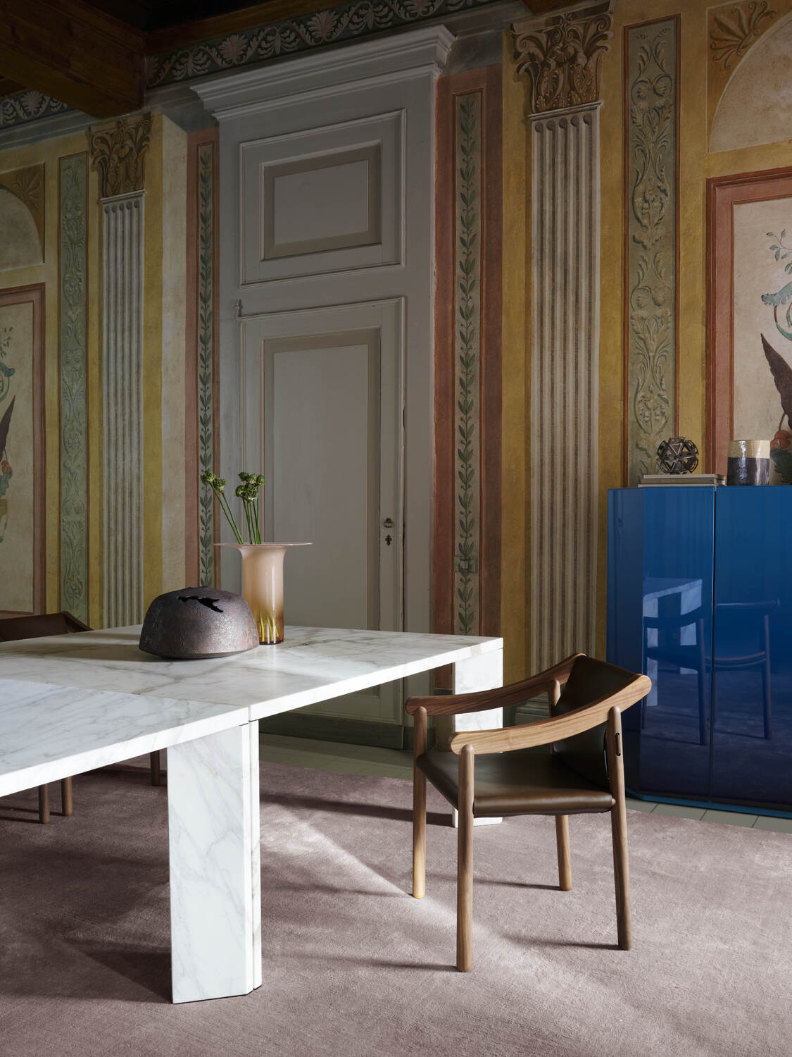 13 a stately home dining