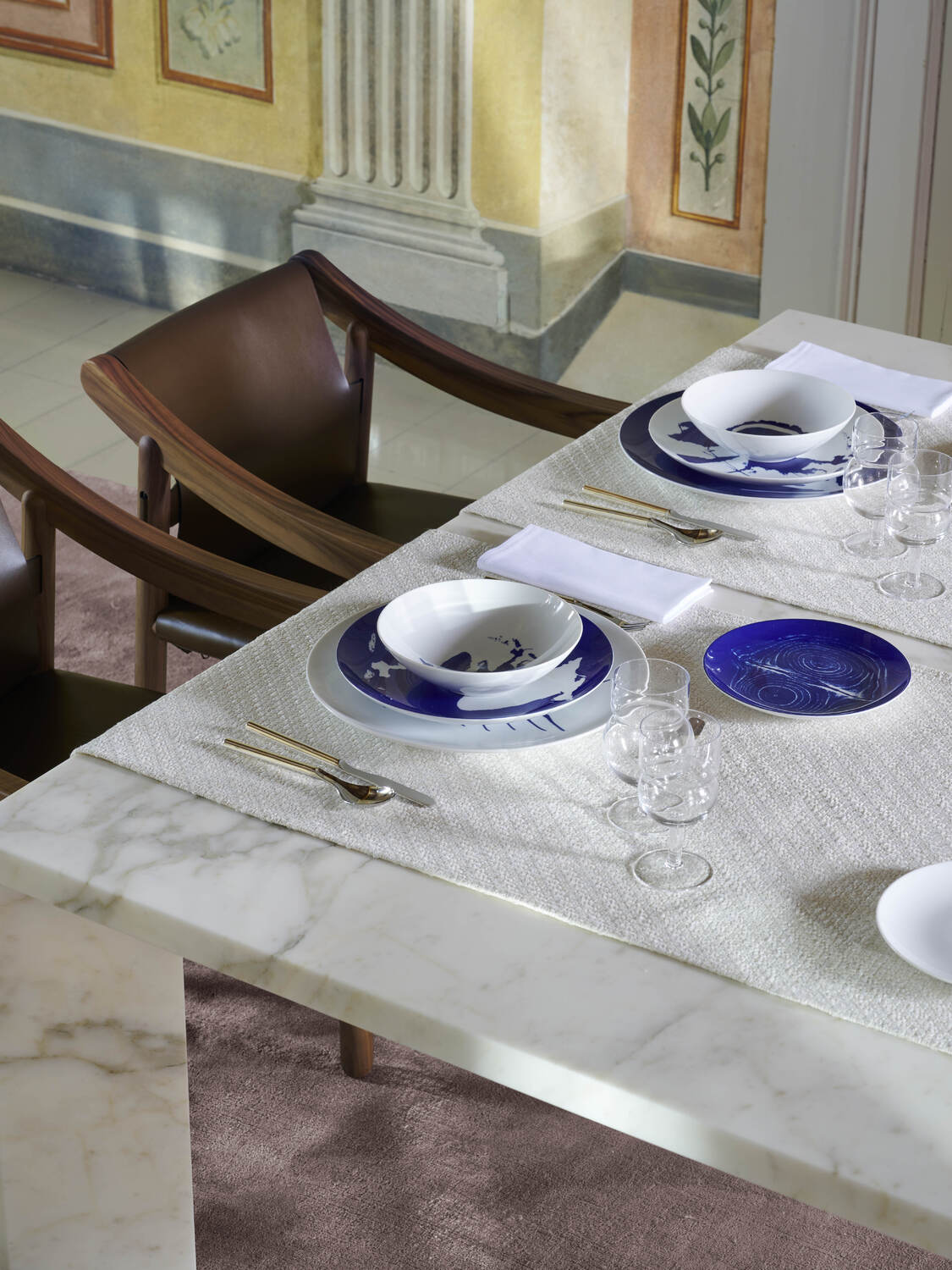 14 a stately home dining