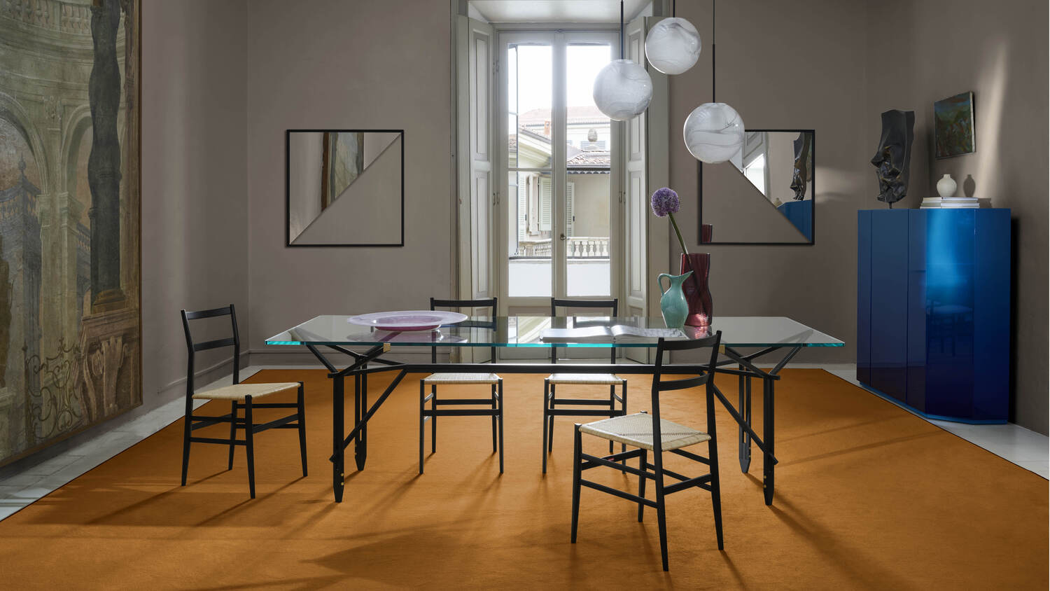 16 a stately home dining