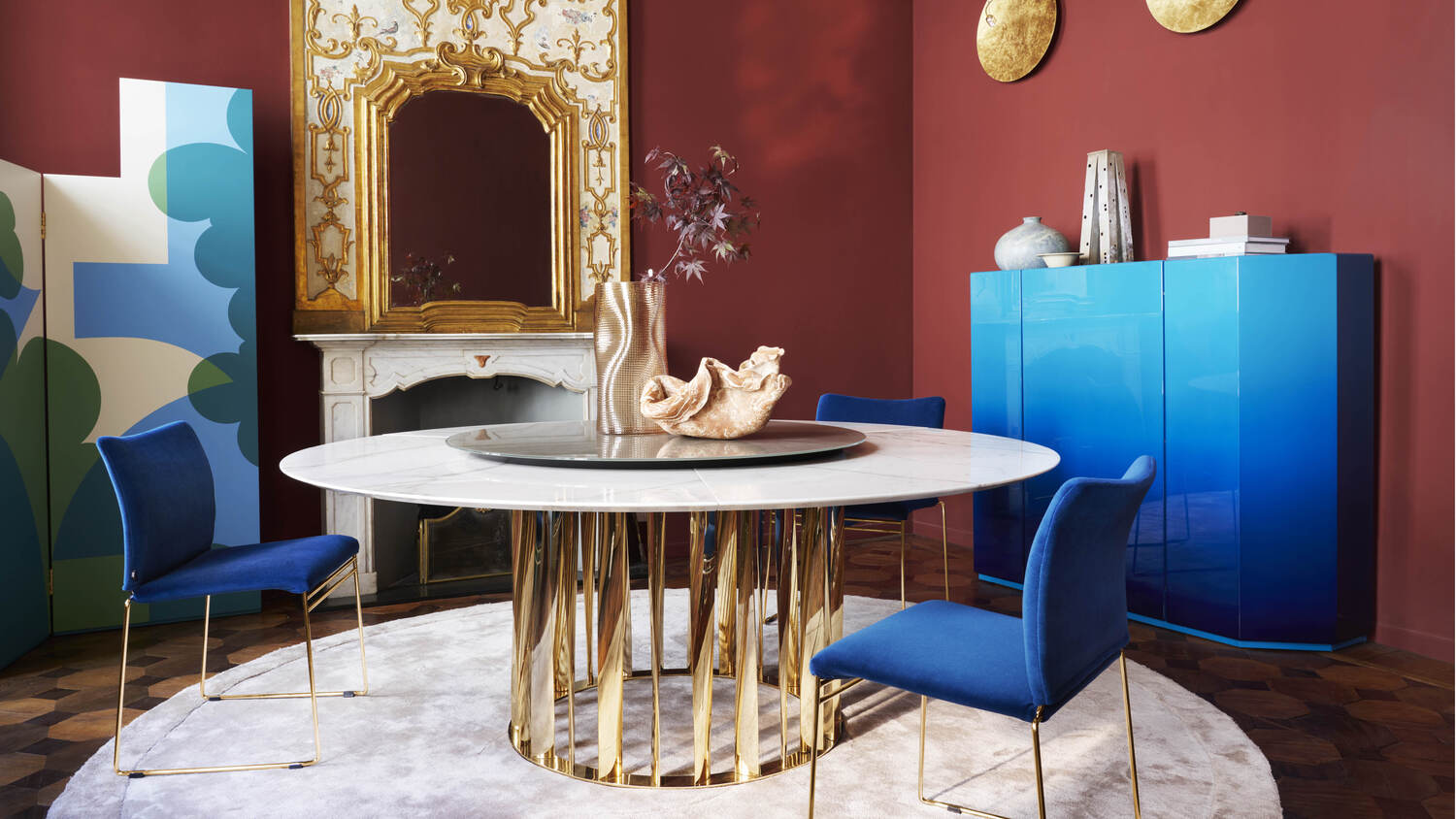 17 a stately home dining