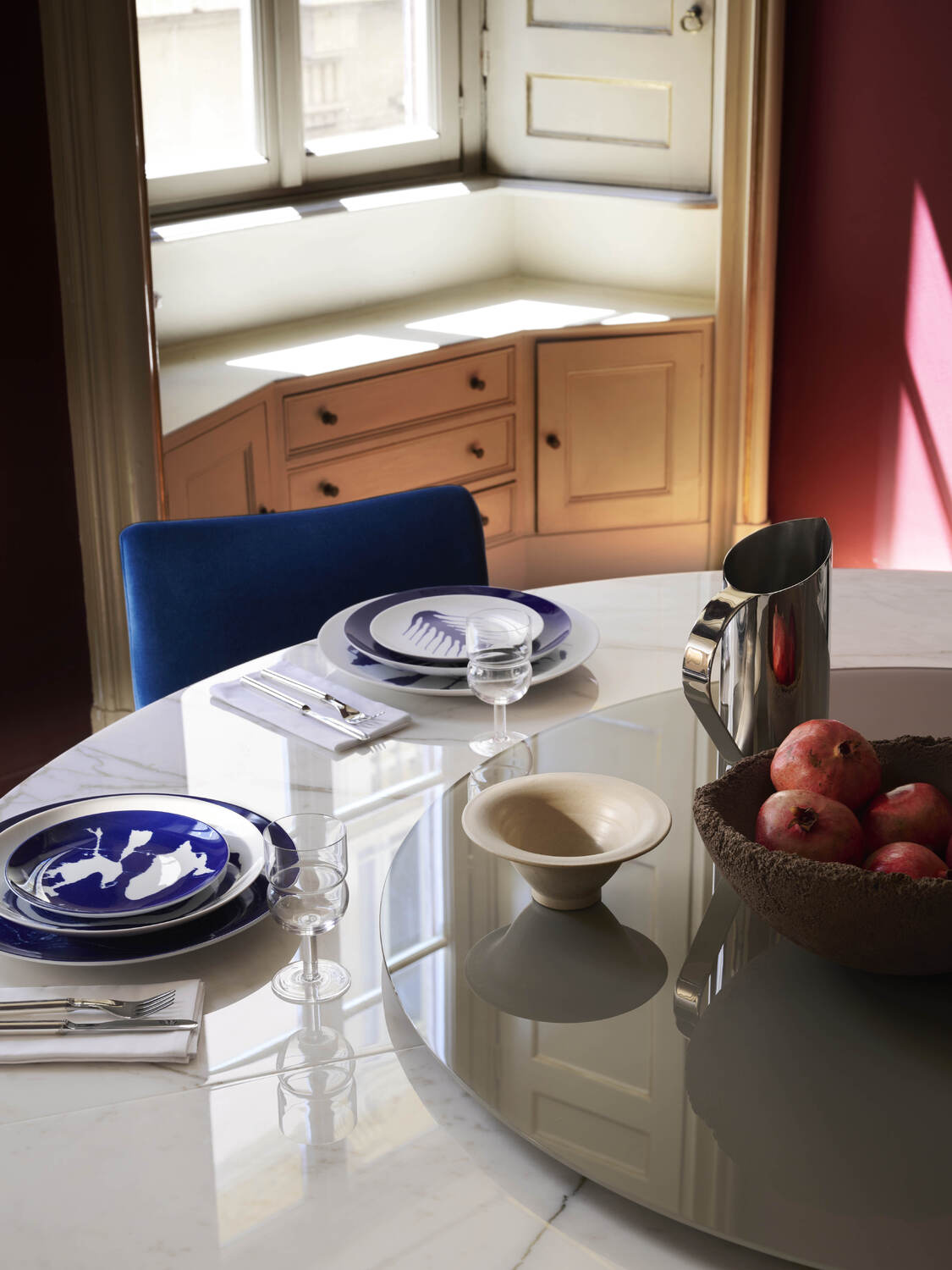 5 a stately home dining