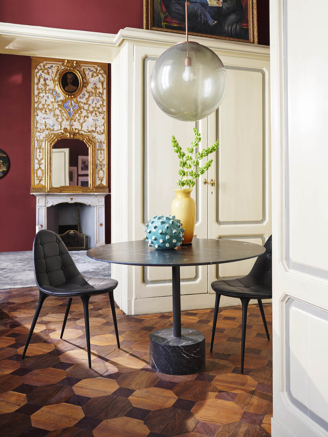 6 a stately home dining