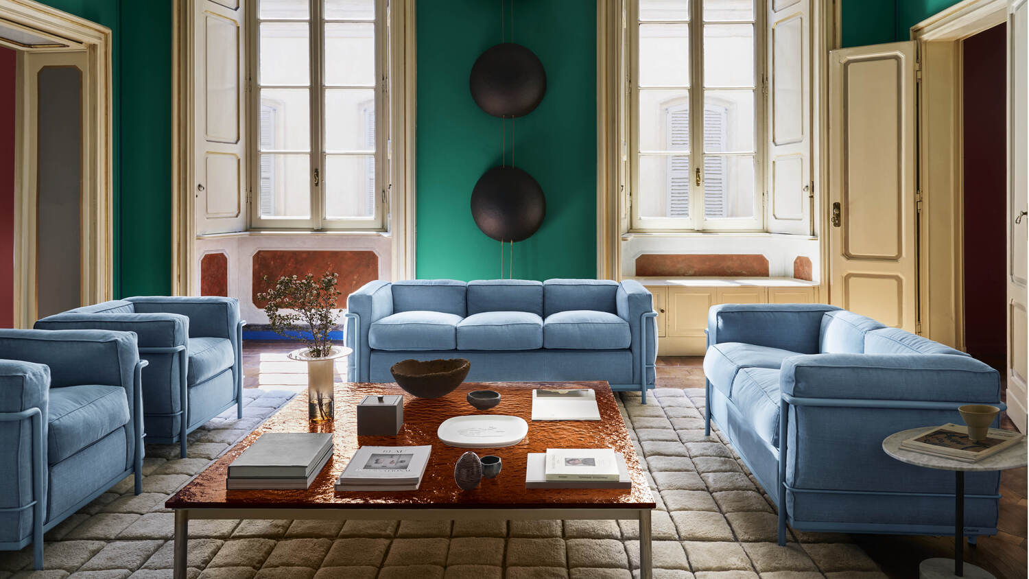 10 a stately home living