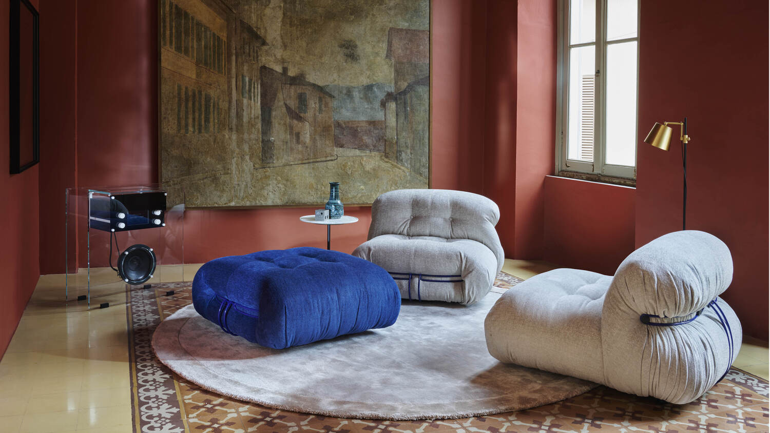 12 a stately home living